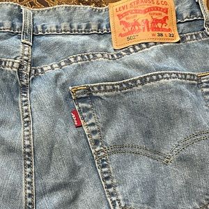 Mens Levi’s 502. Size 38x32